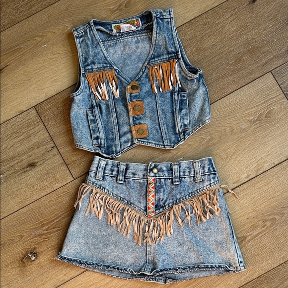 Vtg Toddler Girl's Denim Vest Skirt Set Size 3T Western Cowgirl Fringe Dijon